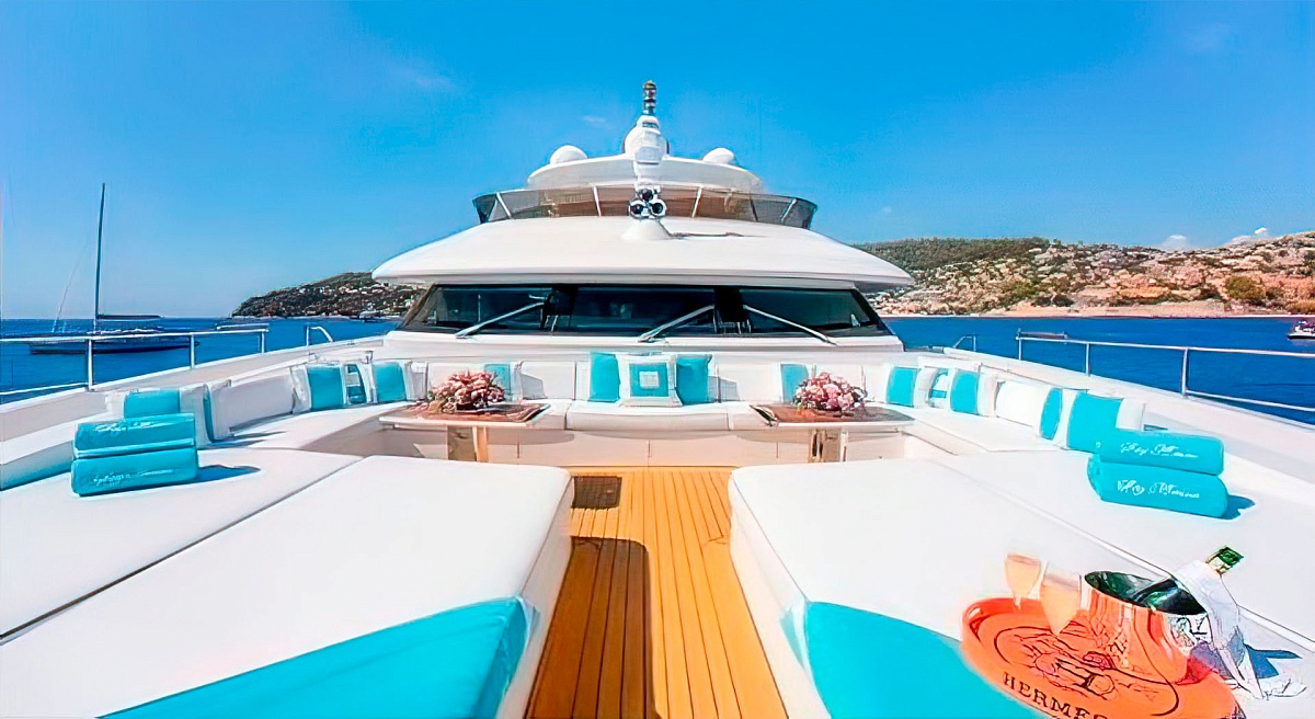 Аренда мега яхты Benetti Crystal 140 - Nela во Франции